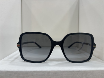 Lunette de soleil GG14449S