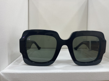 Lunette de soleil GG1547S