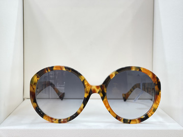 Lunette de soleil GG1256S