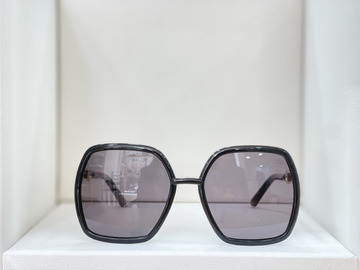 Lunette de soleil GG0890S