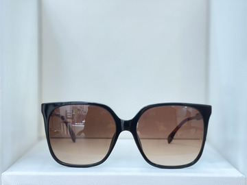 Lunette de soleil FE40030I 