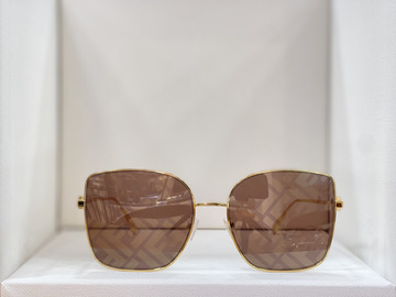 Lunette de soleil FE40013U